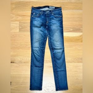 AG jeans size 27R skinny Jean great condition